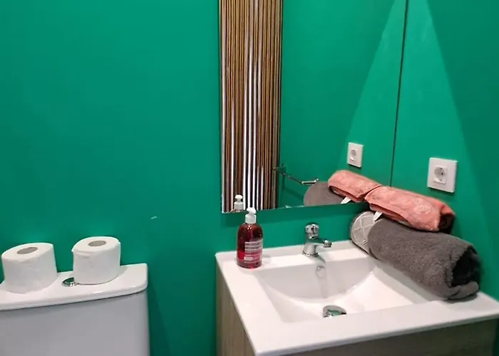 Habitacion H-2 2º Dcha Vistas Penzion 3*