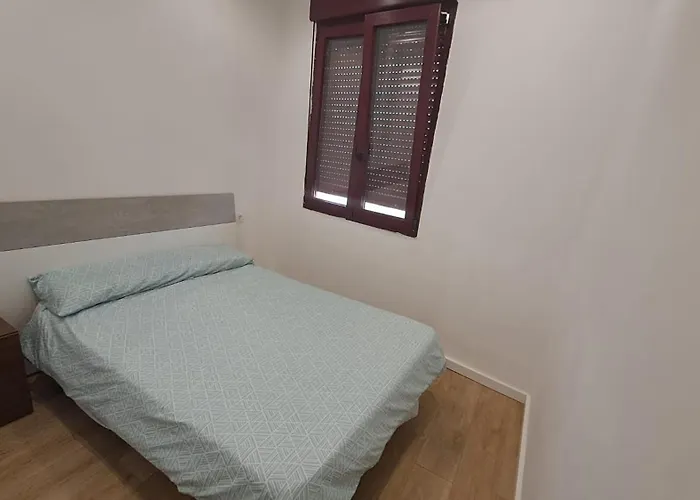 Penzion Habitacion H-2 2º Dcha Vistas 3*